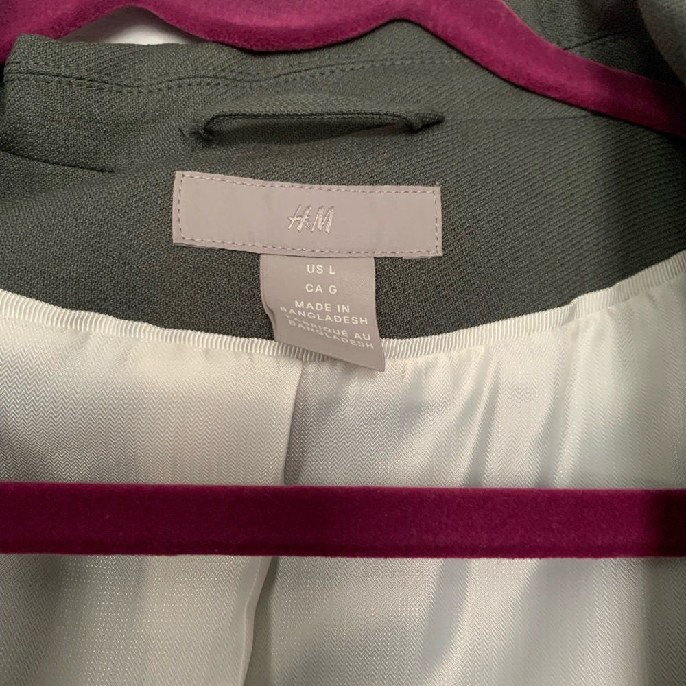 Women’s dark gray/Green toned blazer